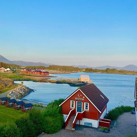 Waterfront Rorbu - By The Beach Bud Esterno foto